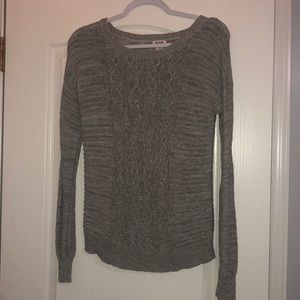 Gray long sleeve knit sweater